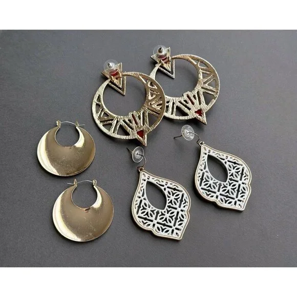 Vintage gold tone round Oriental Style filigree two tone, hoop earrings set of 5 - Picture 2 of 12